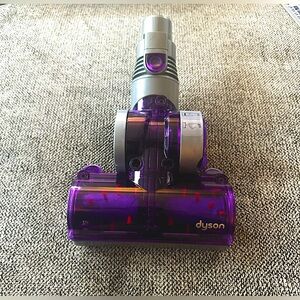 Dyson vacuum attachment